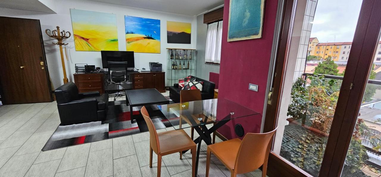 Milan Condo Ideal For Families,Pets,Business Milão Exterior foto